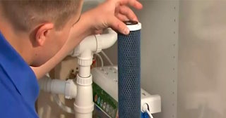 Установка угольных фильтров для воды и вытяжки от 3630 рублей в Гуково